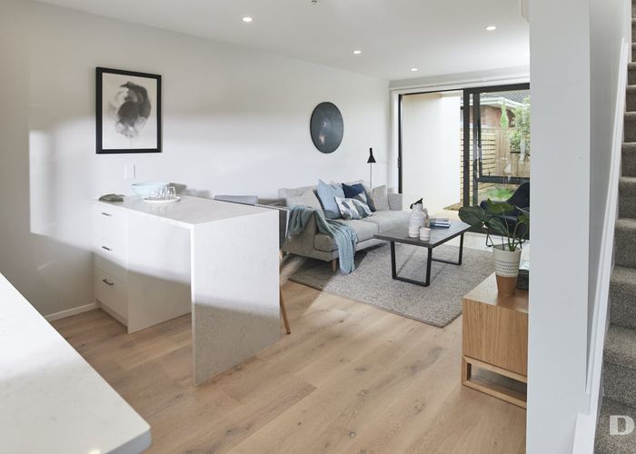 at 2/13 Parson Lane, Papatoetoe, Auckland