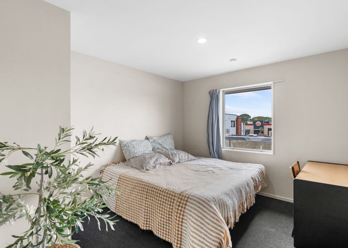 at 2/340 Lincoln Road, Addington, Christchurch City, Canterbury