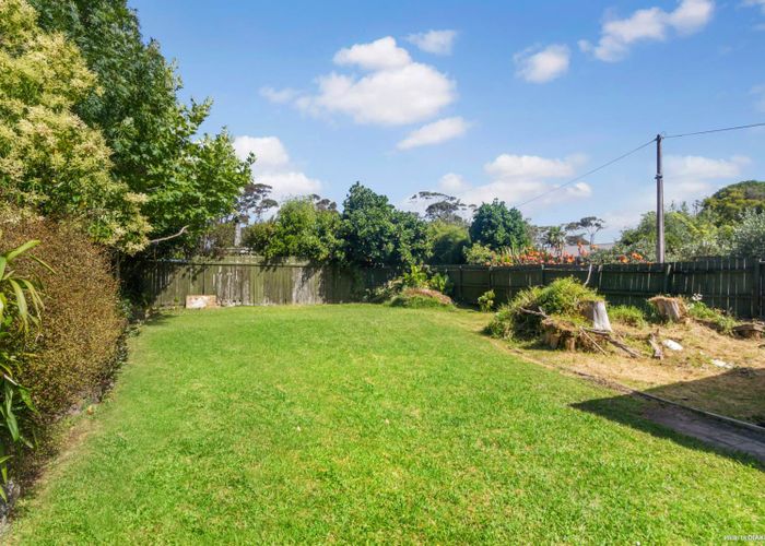  at 28 Birdwood Road, Swanson, Auckland