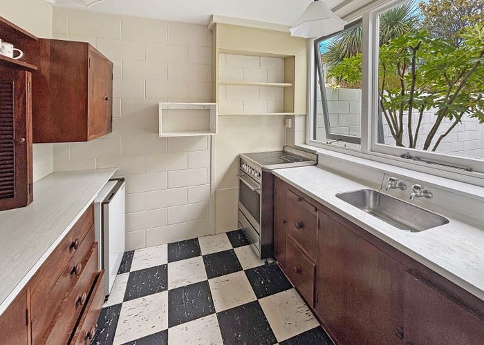  at 6/99 Aikmans Road, Merivale, Christchurch City, Canterbury