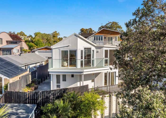  at 9A Landsdowne Street, Bayswater, North Shore City, Auckland