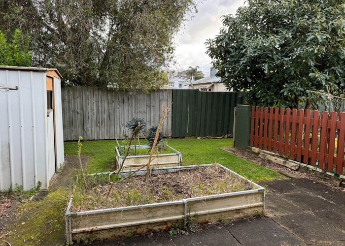  at 8/113 Trafalgar Street, Onehunga, Auckland City, Auckland