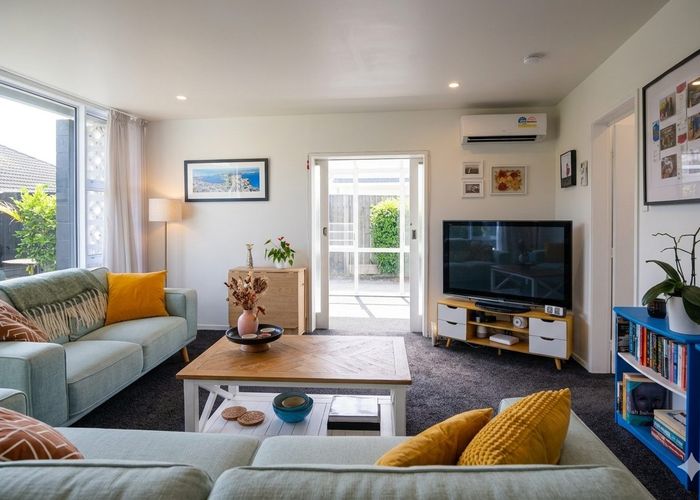  at 1/132 Onewa Road, Northcote, North Shore City, Auckland