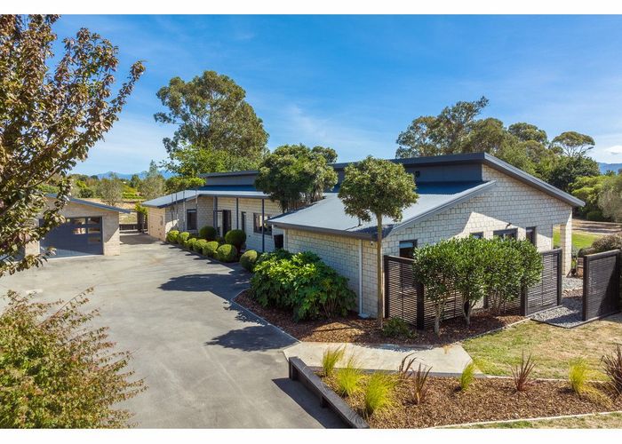  at 12 Dry Hills Rise, Riverlands