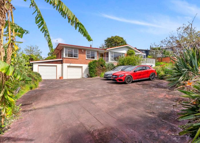  at 26 Potter Avenue, Northcote, Auckland