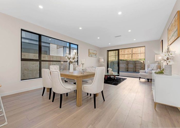  at 28  Hearth Street, Flat Bush, Manukau City, Auckland