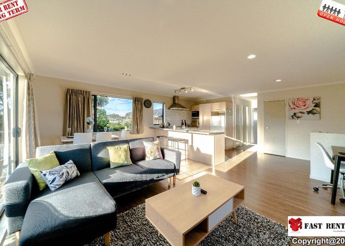  at 220 Archers Road, Glenfield, Auckland