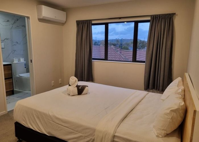  at 49C Riverton Drive, Randwick Park, Manukau City, Auckland