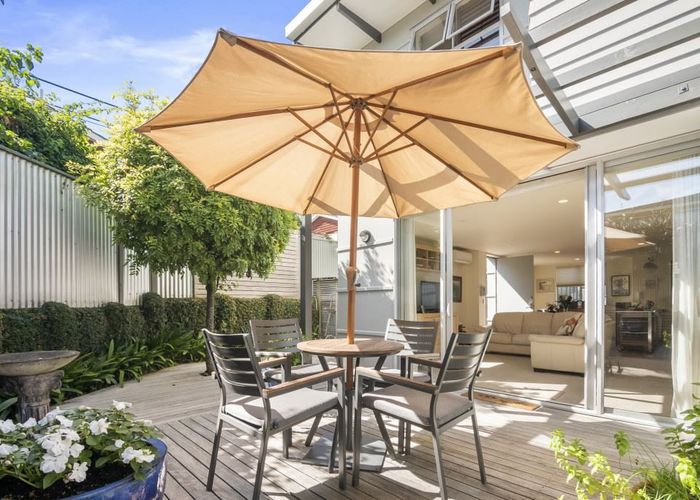  at 10/31 Byron Avenue, Takapuna, Auckland