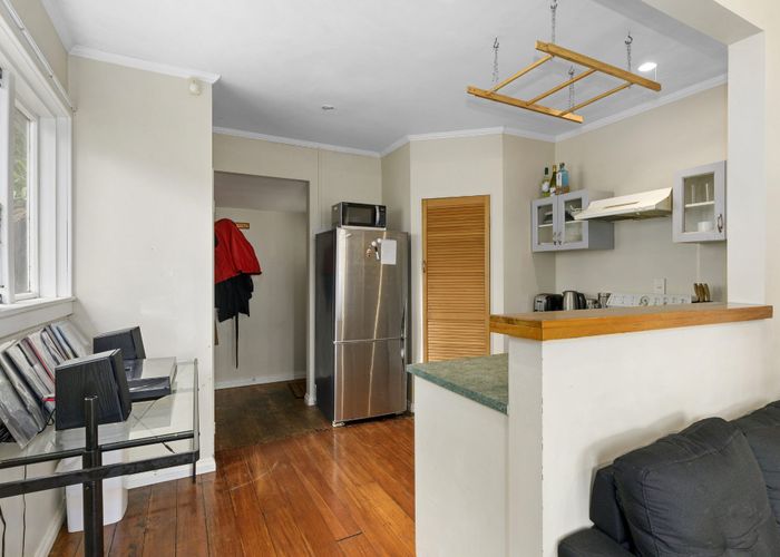  at 33 Woodvale Grove, Fairfield, Lower Hutt, Wellington