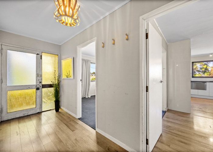  at 33 Culver Terrace, Howick, Manukau City, Auckland