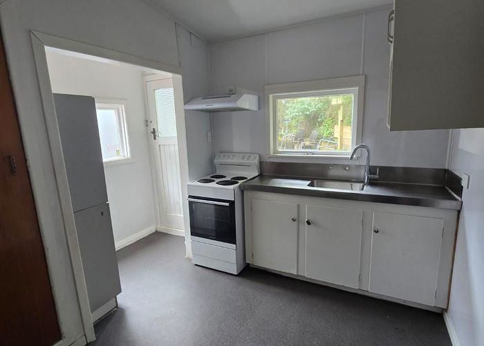  at 142B Aro Street, Aro Valley, Wellington, Wellington