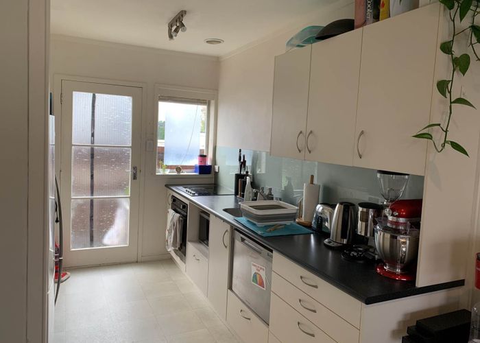  at 2/23 Tawa Road, Onehunga, Auckland