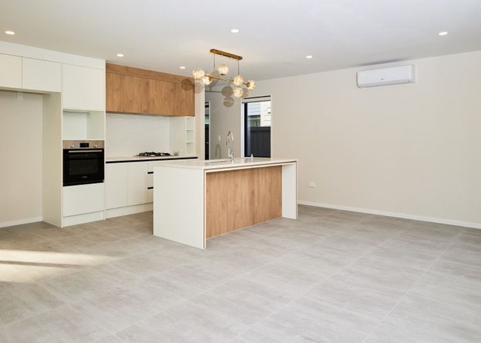  at 6/20 Treeway, Sunnyhills, Manukau City, Auckland