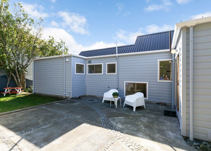  at 27 Paddington Grove, Karori, Wellington