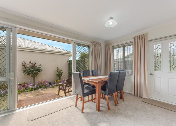  at 4 Ivy Crescent, Richmond, Richmond