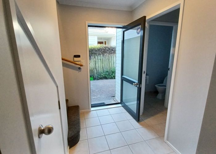  at 1/7 Victor Street, Avondale, Auckland