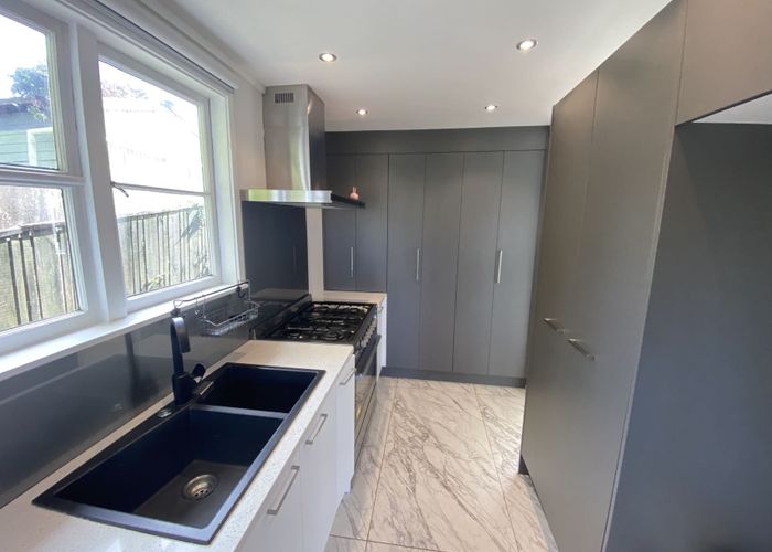  at 121 Fairview Avenue, Fairview Heights, Auckland