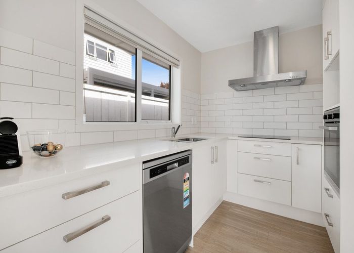  at 23 Wylie Avenue, Sunnynook, Auckland