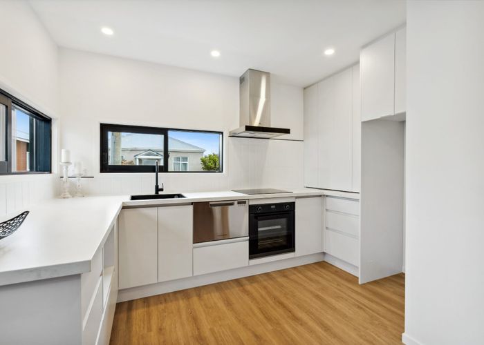  at 1 Thorn Street, Caversham, Dunedin