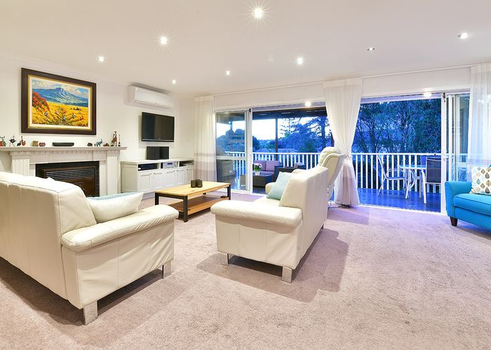  at 1/56 Woodlands Crescent, Browns Bay, Auckland