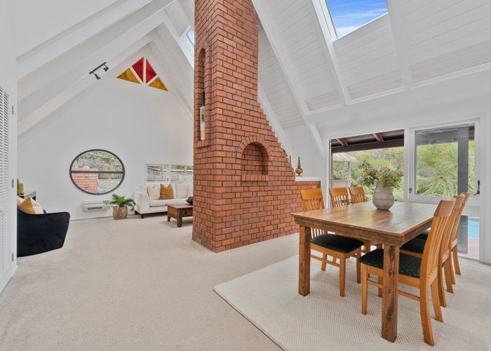  at 94 Kowhai Road, Campbells Bay, Auckland
