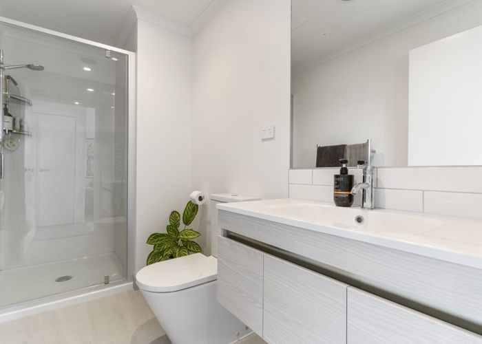  at 201/100 Cadness Street, Northcote, North Shore City, Auckland