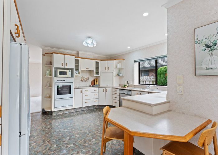  at 11 Rosebank Avenue, Kelvin Grove, Palmerston North