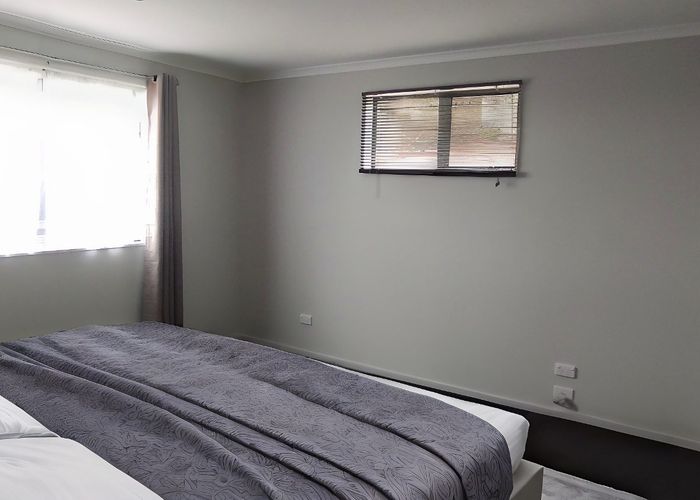  at 54 Hillside Road, Mount Wellington, Auckland