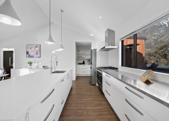  at 10 Falconer Rise, Jacks Point, Queenstown
