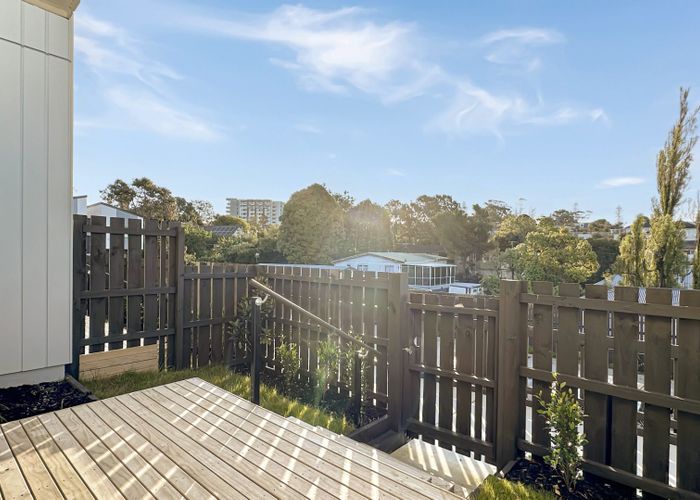  at 8/27 Glenorchy Street, Glen Eden, Auckland