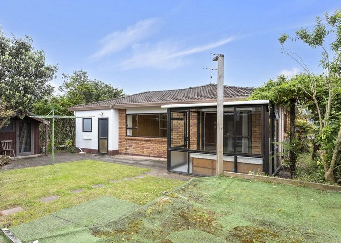  at 9/116 Titirangi Road, New Lynn, Auckland