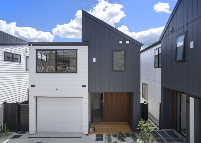  at 21C Knights Road, Rothesay Bay, North Shore City, Auckland