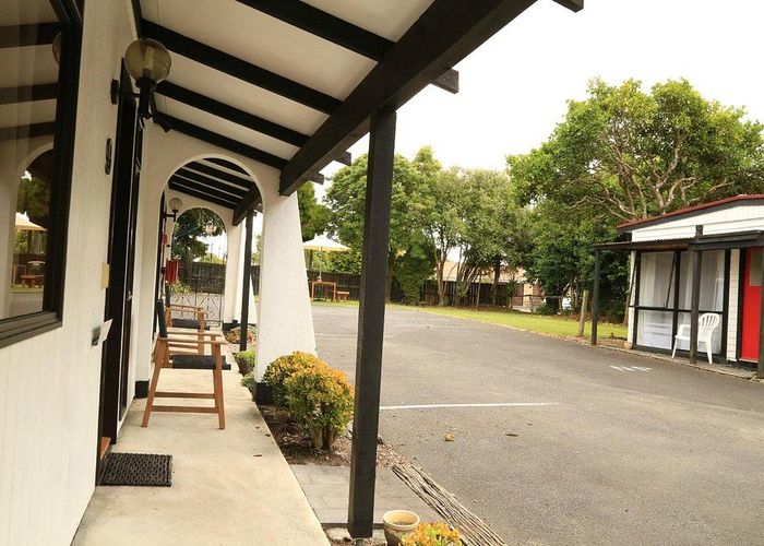  at 407 Great South Road, Papakura, Papakura, Auckland