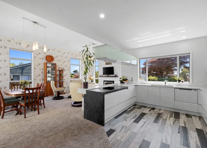  at 11 Wesley Avenue, Frankleigh Park, New Plymouth