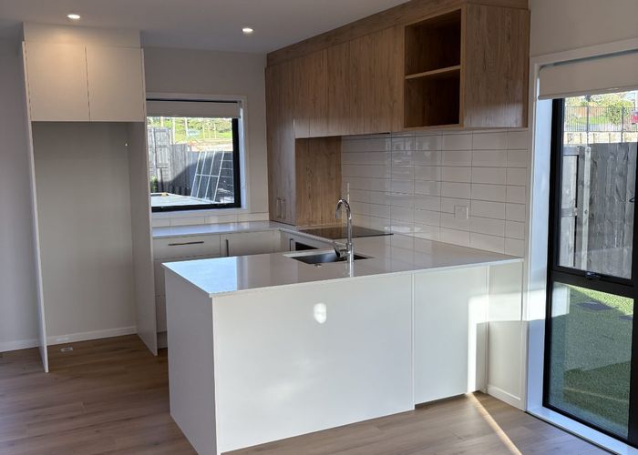  at 5/48 Moire Rd, Massey, Waitakere City, Auckland