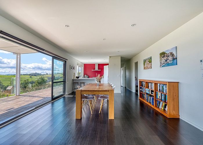  at 19 Sunrise Place, Cable Bay