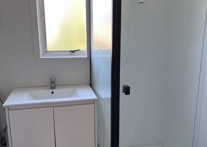  at Forrest Hill, North Shore City, Auckland