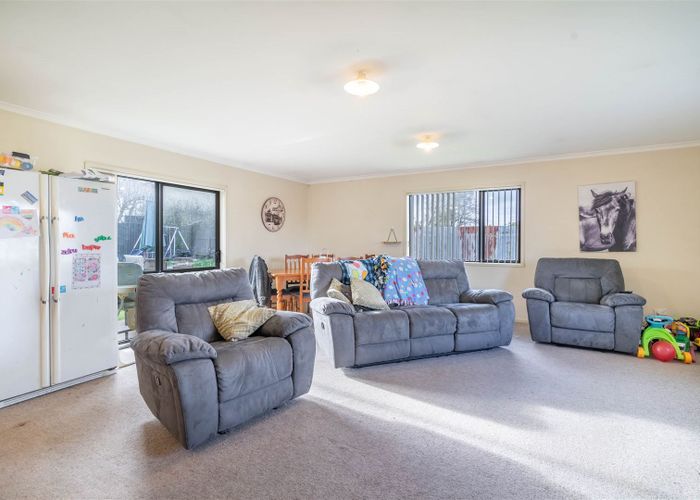  at 54 Avon Road, Clifton, Invercargill