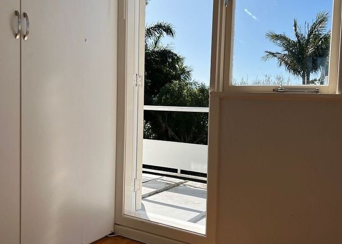  at 4/5 Aratonga Avenue, Greenlane, Auckland City, Auckland