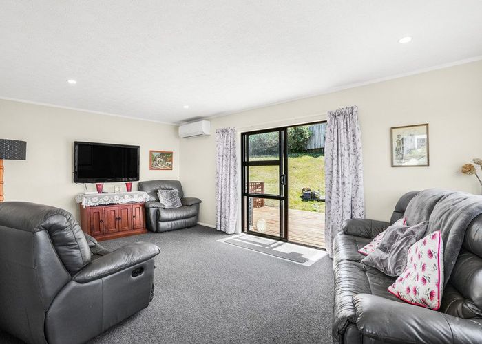  at 74 Pikarere Street, Titahi Bay, Porirua
