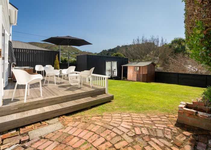  at 374 Karori Road, Karori, Wellington