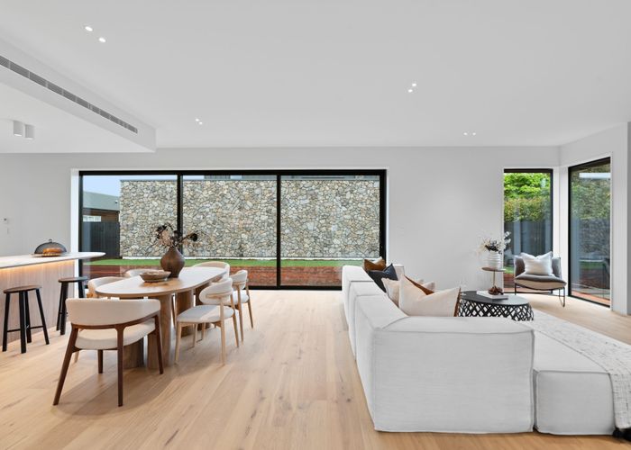  at 17 Plynlimon Road, Fendalton, Christchurch City, Canterbury
