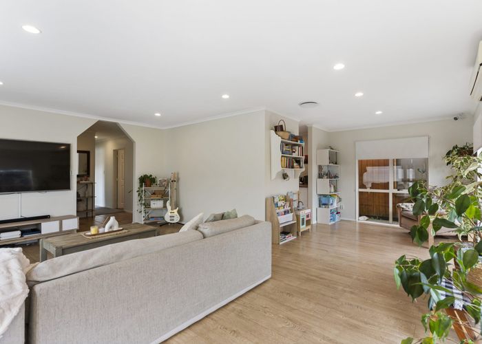  at 10 Whetstone Road, Flat Bush, Auckland