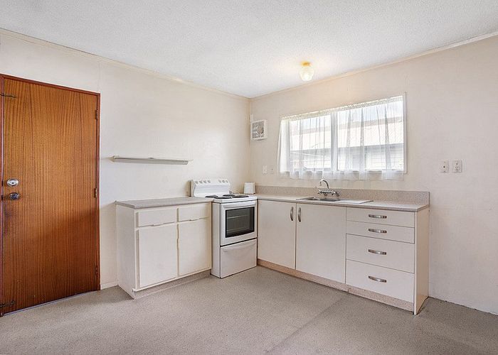  at 2/12 Russell Road, Manurewa, Manukau City, Auckland