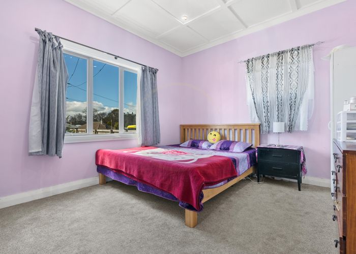  at 127 Mangere Road, Otahuhu, Auckland