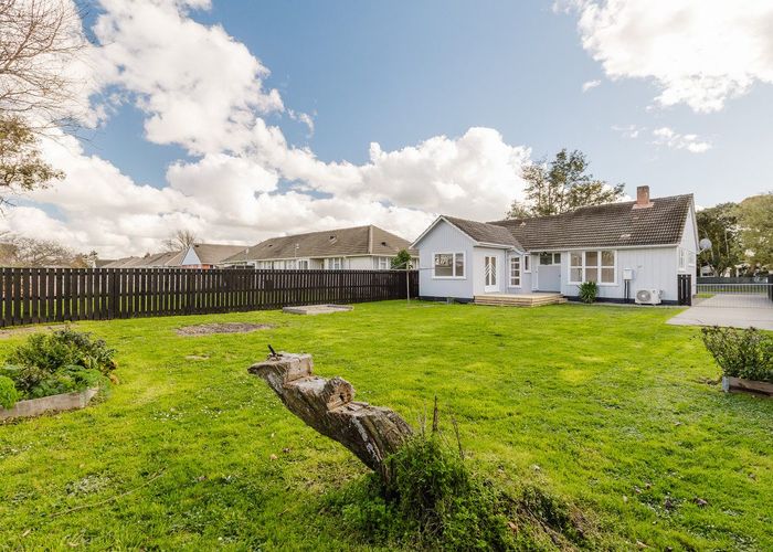  at 60 Ellesmere Crescent, Highbury, Palmerston North