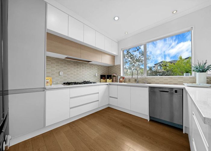  at 30 Castlederg Drive, Flat Bush, Manukau City, Auckland