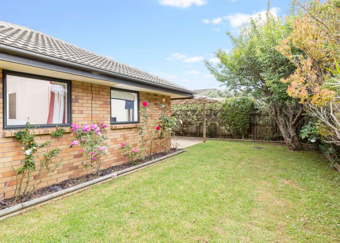  at 35 Greenpark Road, Penrose, Auckland