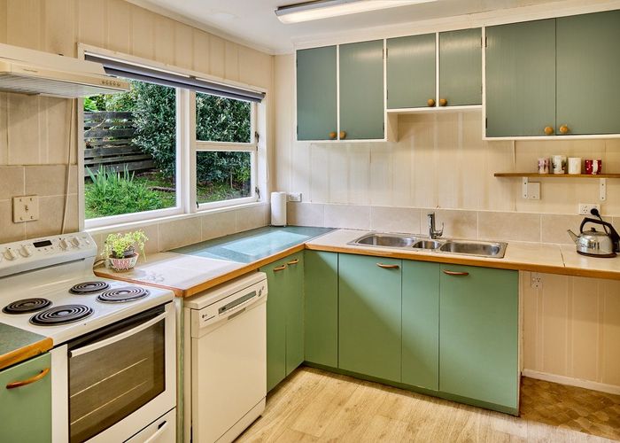  at 17 Annan Grove, Papakowhai, Porirua, Wellington